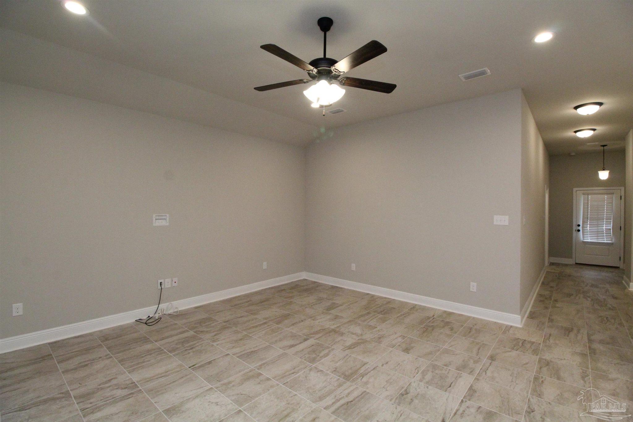 8480 Beech Tree Road Pensacola, FL 32526 - Photo 4 of 17
