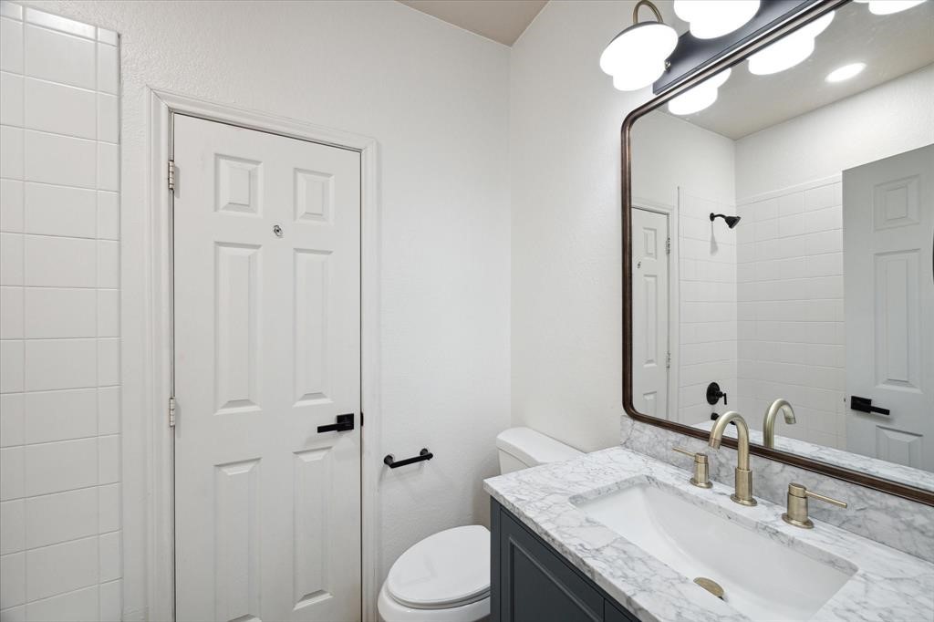 2732 Rogliano Lane League City, TX 77573 - Photo 7 of 10 Bathroom 3