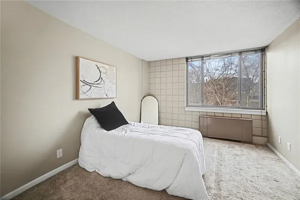$114,950 | 600 East 8th Street, Unit 4N, Kansas City, MO 64106