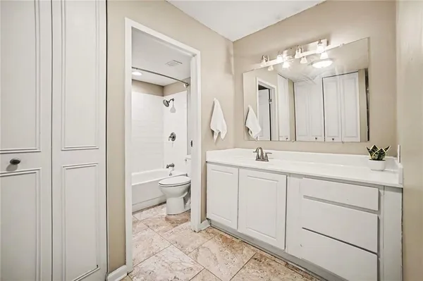$114,950 | 600 East 8th Street, Unit 4N, Kansas City, MO 64106