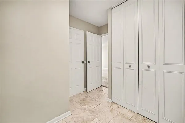 $114,950 | 600 East 8th Street, Unit 4N, Kansas City, MO 64106