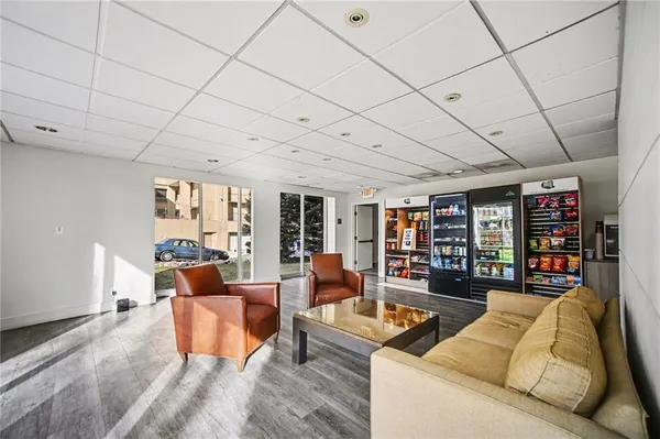 $114,950 | 600 East 8th Street, Unit 4N, Kansas City, MO 64106