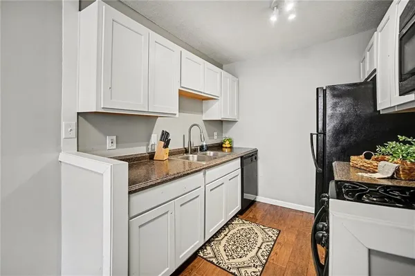 $114,950 | 600 East 8th Street, Unit 4N, Kansas City, MO 64106