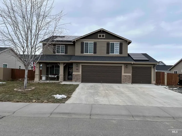 $399,900 | 740 Southwest Miner Street, Unit SW, Mountain Home, ID 83647