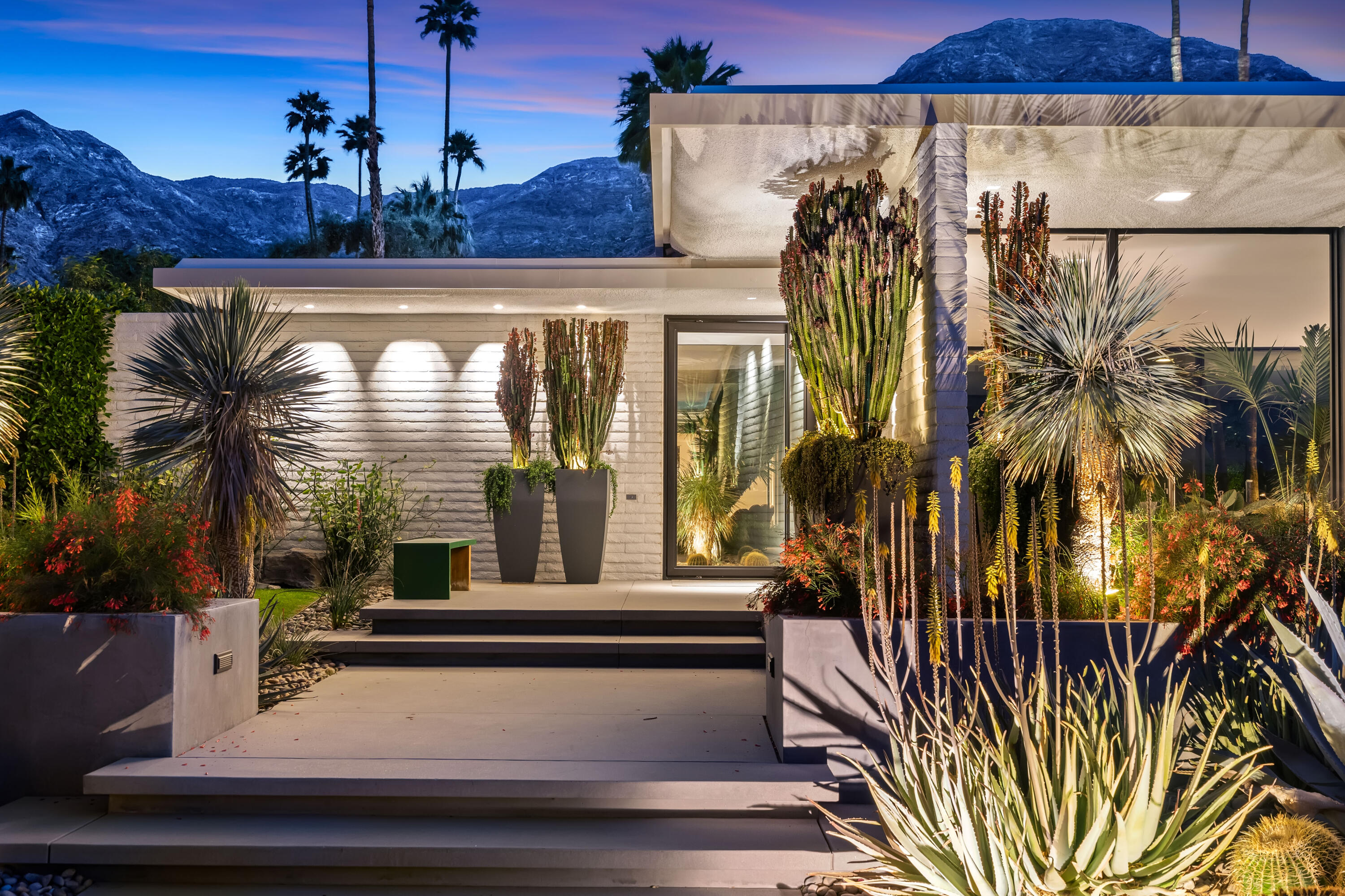 70149 Sonora Road Rancho Mirage, CA 92270 - Photo 2 of 48 a view of balcony and patio
