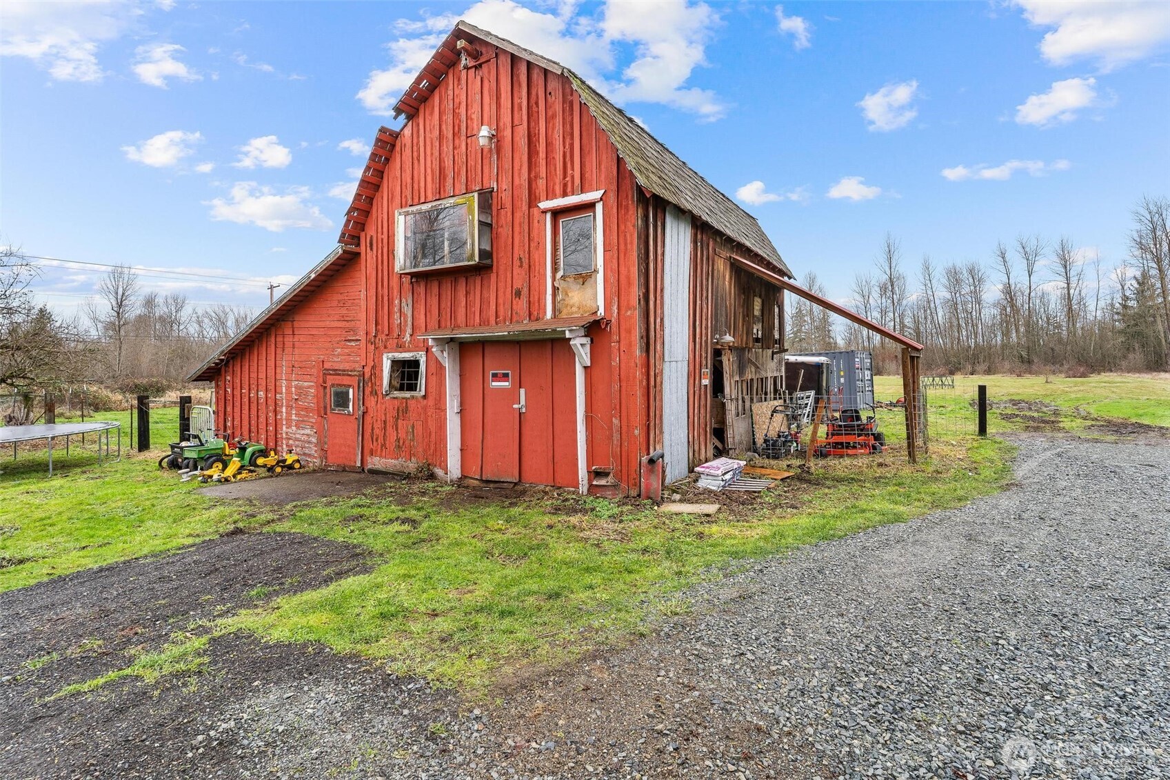 27805 Hinkleman Road East Buckley, WA 98321 - Photo 33 of 40 a view of a house with backyard