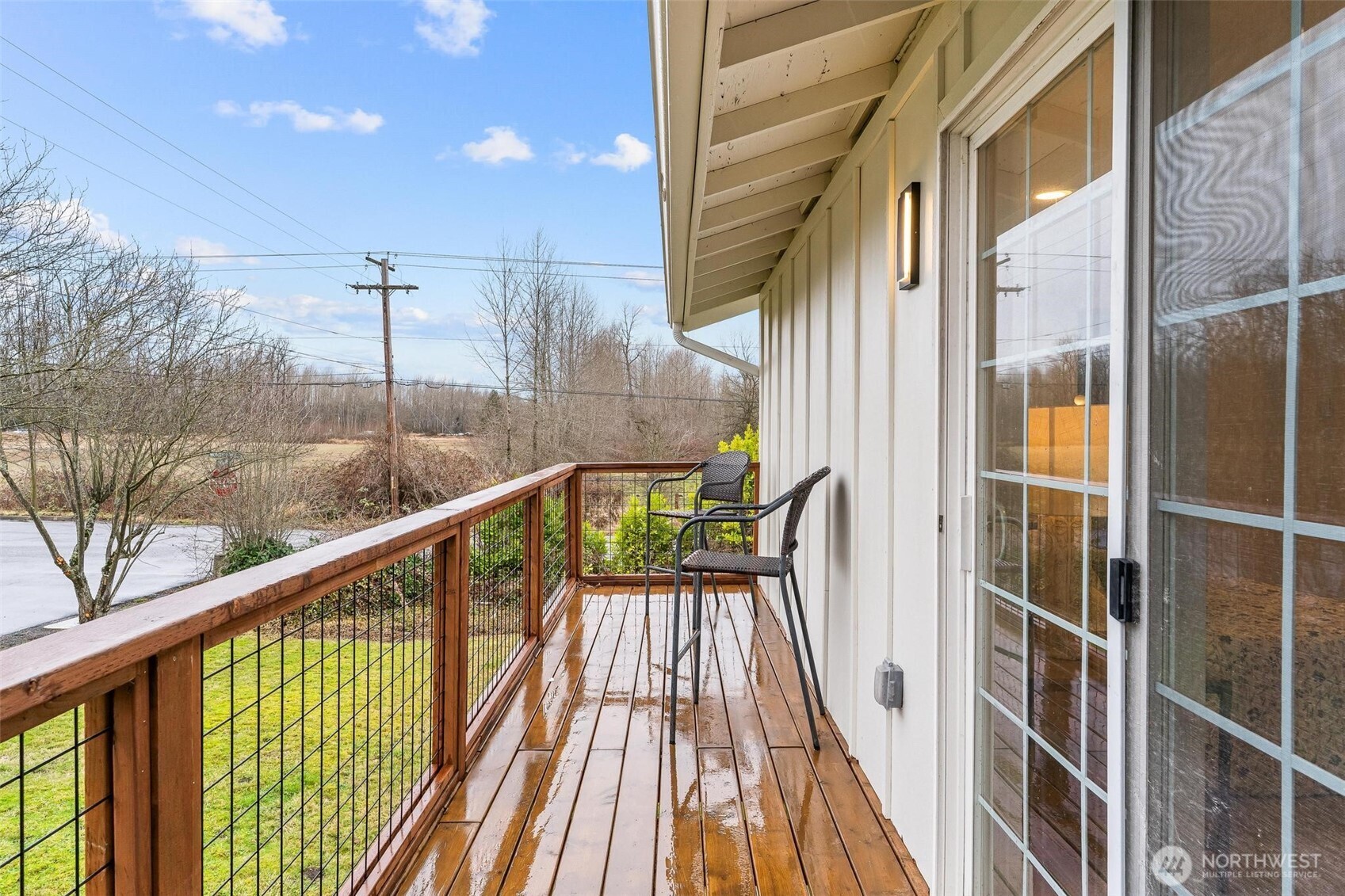27805 Hinkleman Road East Buckley, WA 98321 - Photo 36 of 40 a view of balcony with floor