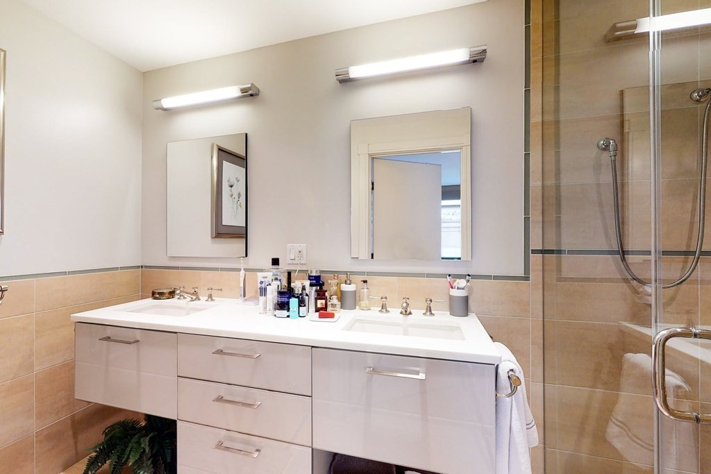 45 Province Street, Unit 2N Boston, MA 02108 - Photo 23 of 39