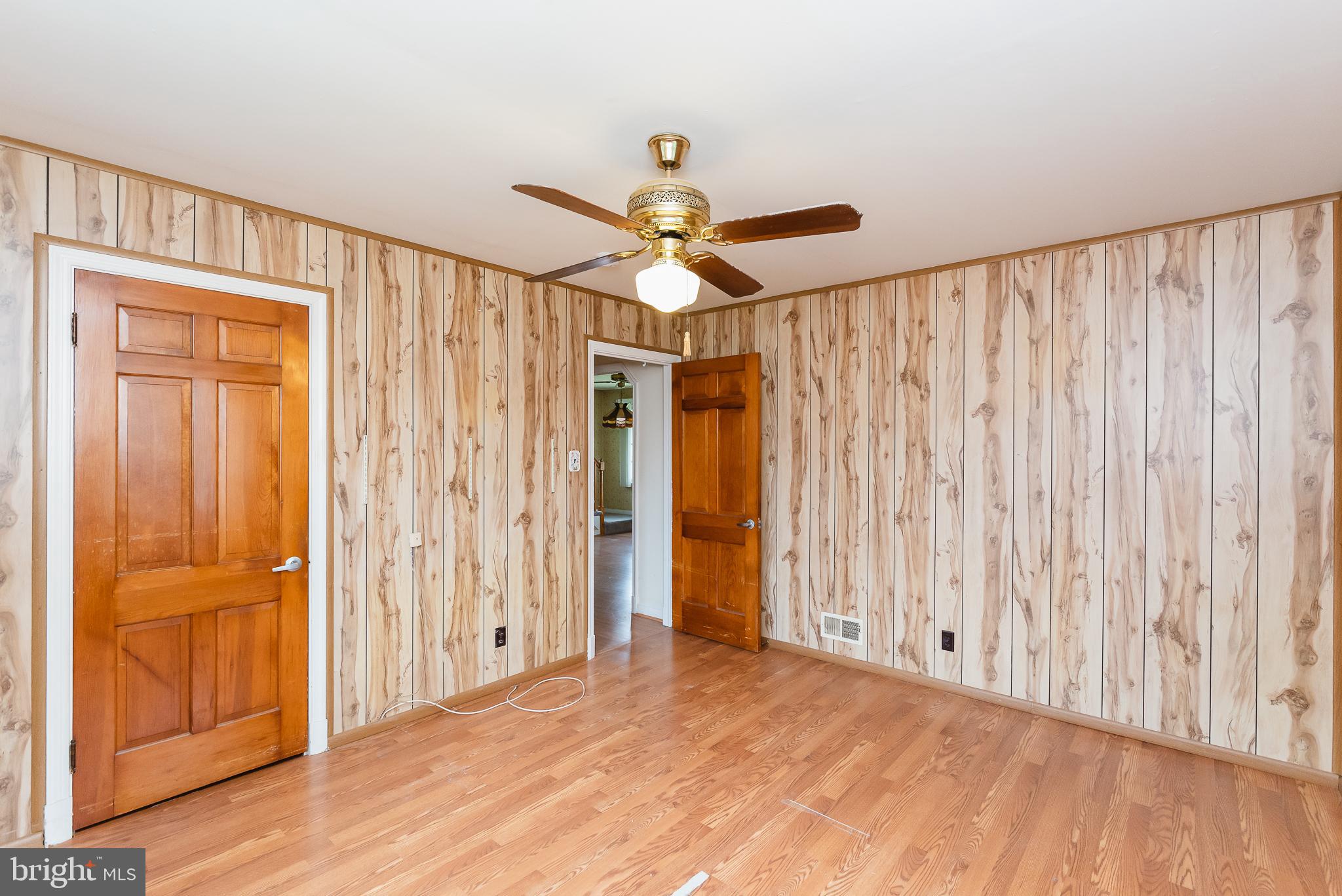 498 North Stuart Street Baltimore, MD 21221 - Photo 11 of 44 Bed 1