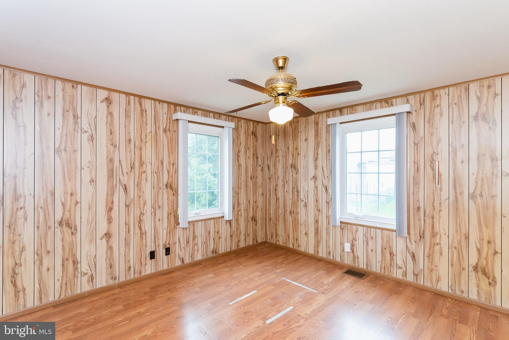 498 North Stuart Street Baltimore, MD 21221 - Photo 13 of 44 Bed 1