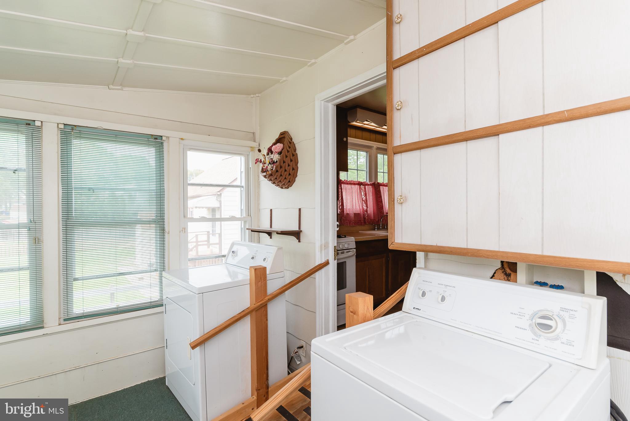 498 North Stuart Street Baltimore, MD 21221 - Photo 22 of 44 Laundry