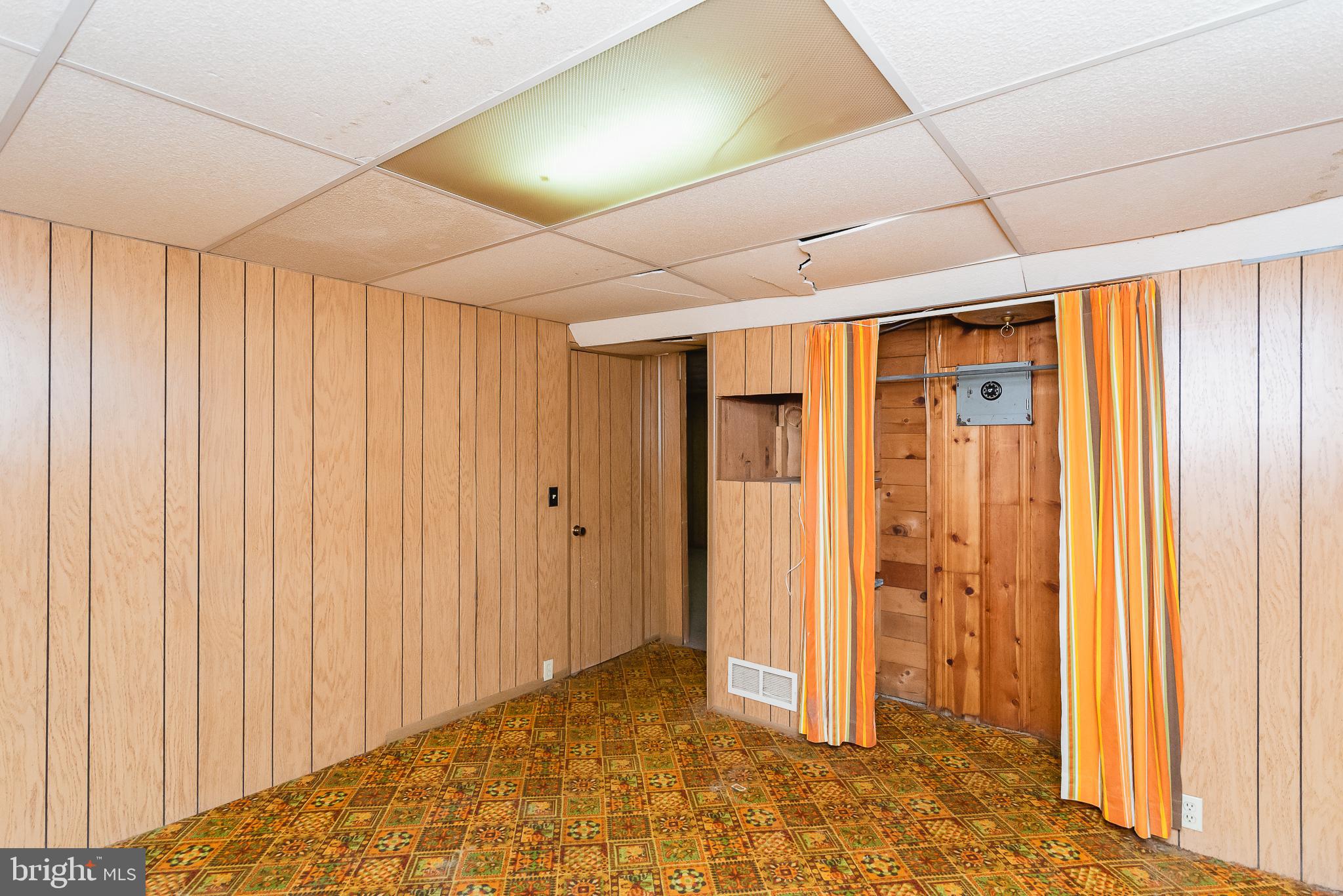 498 North Stuart Street Baltimore, MD 21221 - Photo 36 of 44 Bed 3