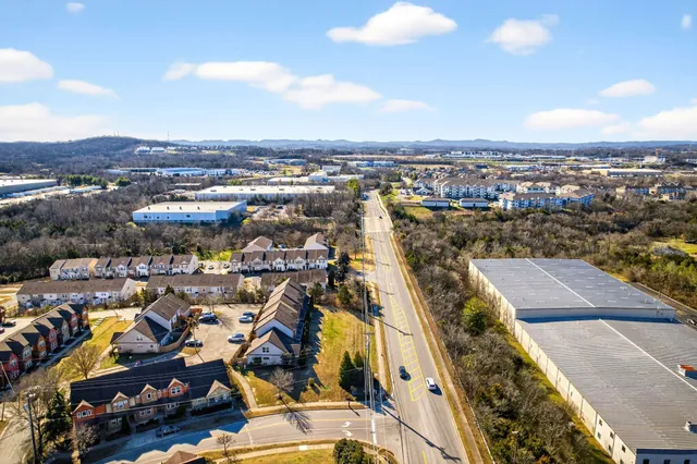 $1,825 | 2220 Smedley Lane, Antioch, TN 37013