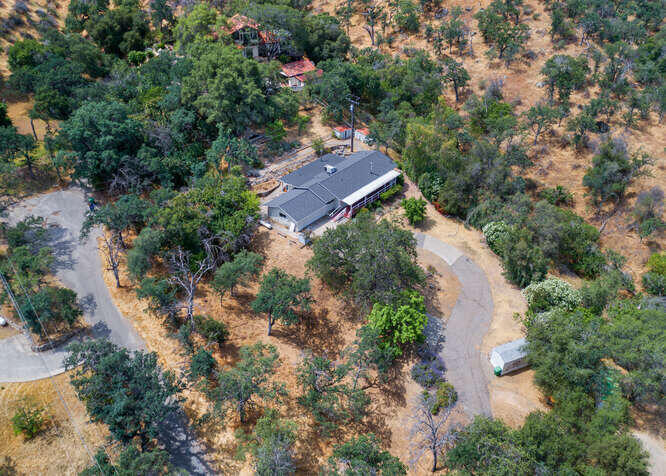 43786 Oak Drive Three Rivers, CA 93271 - Photo 45 of 47 DJI 0027-042-005-666x476
