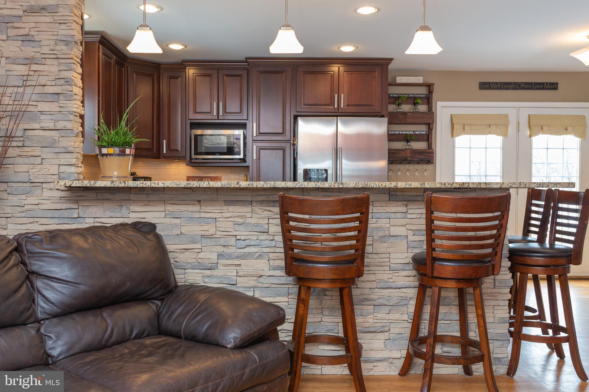 424 Nollmeyer Road Baltimore, MD 21220 - Photo 7 of 38 stylish breakfast bar