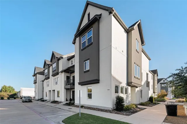 $2,800 | 3348 Santee Street, Plano, TX 75074