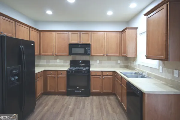 $2,200 | 442 Crestmont Lane, Canton, GA 30114