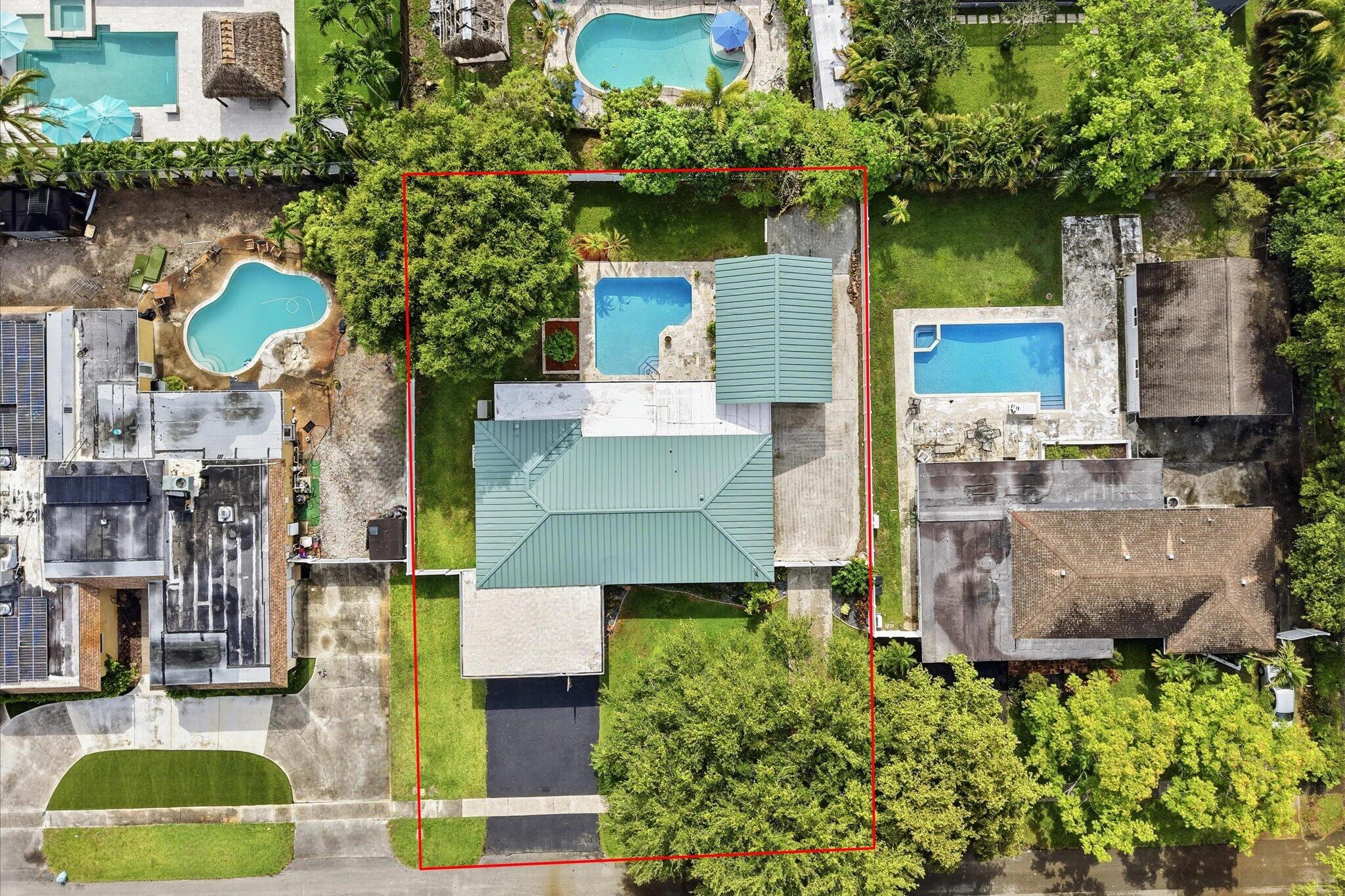660 Azalea Court Plantation, FL 33317 - Photo 30 of 32 72-660 Azalea Ct_072
