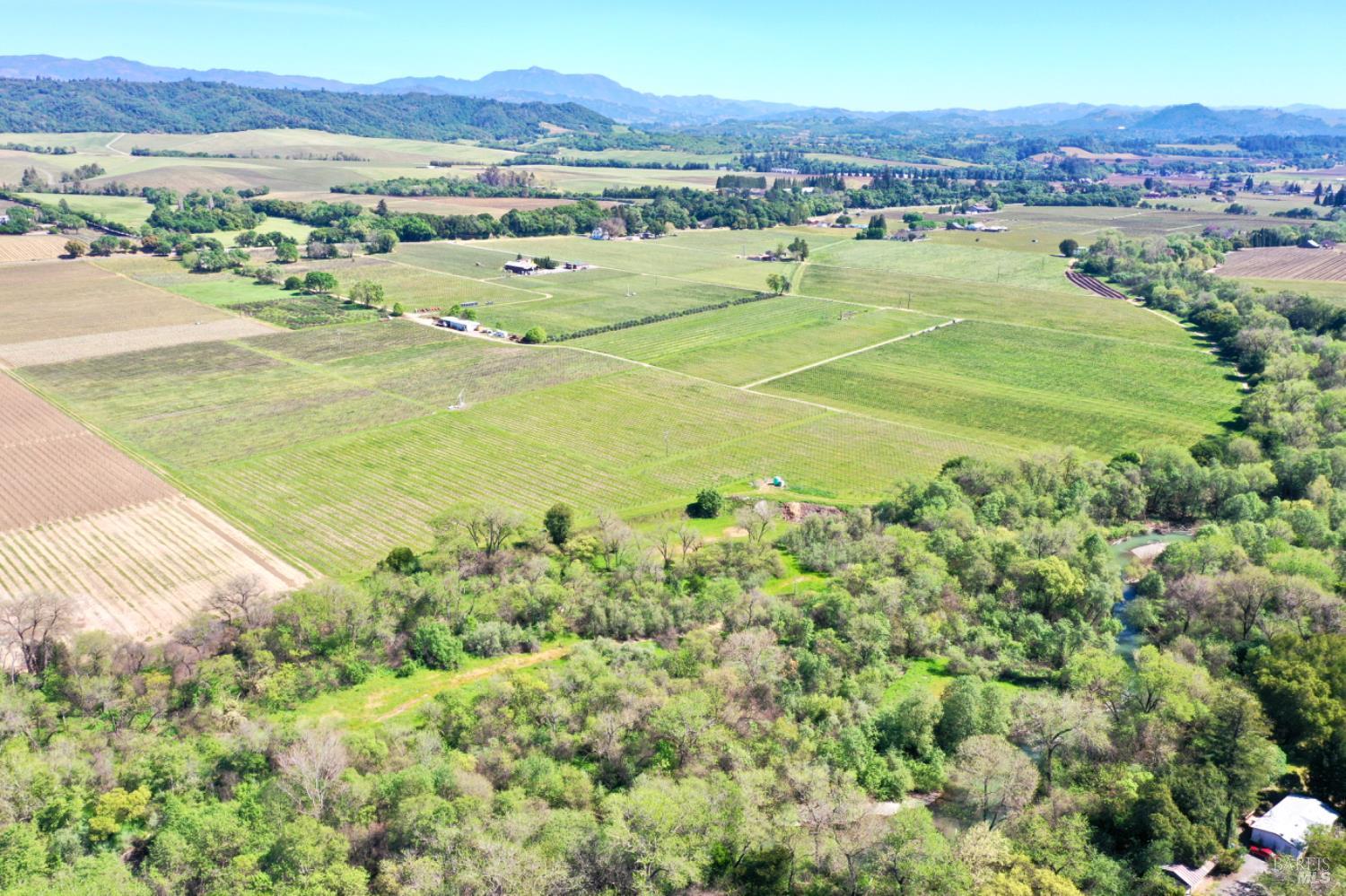 4304 Dry Creek Road Healdsburg, CA 95448 - Photo 11 of 59
