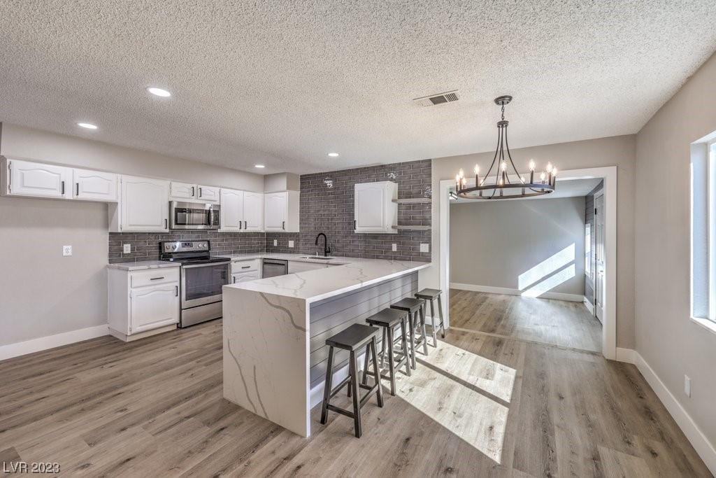 427 Summit Drive Henderson, NV 89002 - Photo 5 of 25