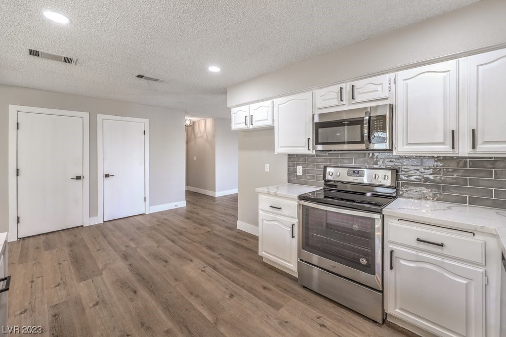 427 Summit Drive Henderson, NV 89002 - Photo 10 of 25