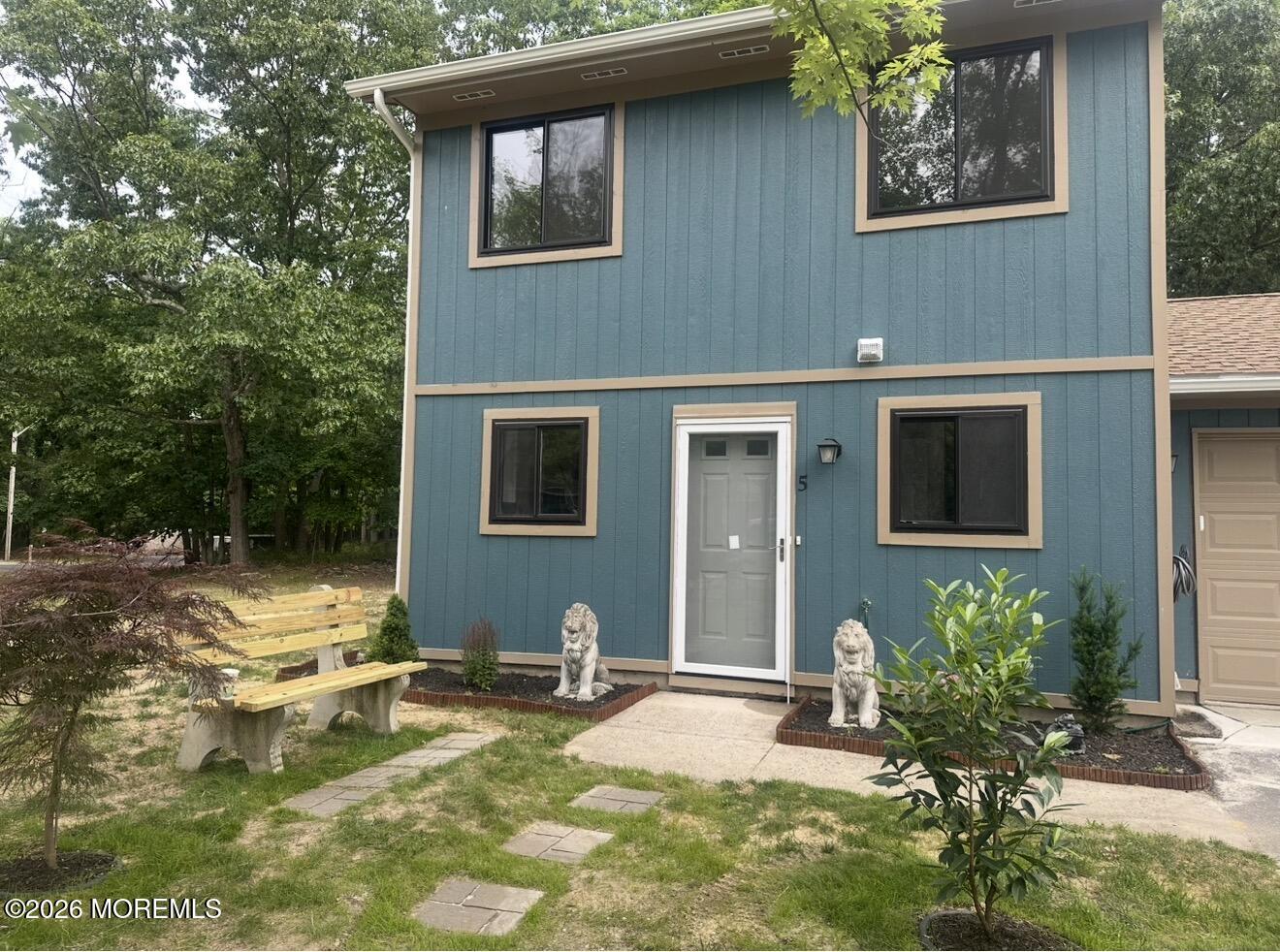 5 Canary Circle Howell, NJ 07731 - Photo 2 of 32 IMG_8628
