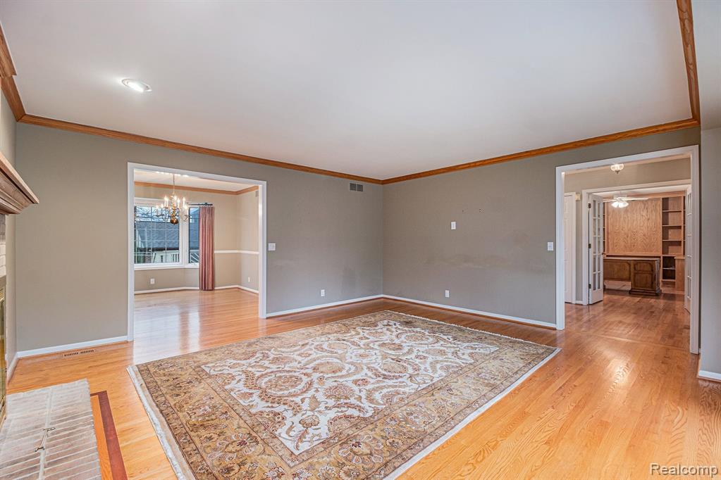 822 Augusta Drive Rochester Hills, MI 48309 - Photo 12 of 35