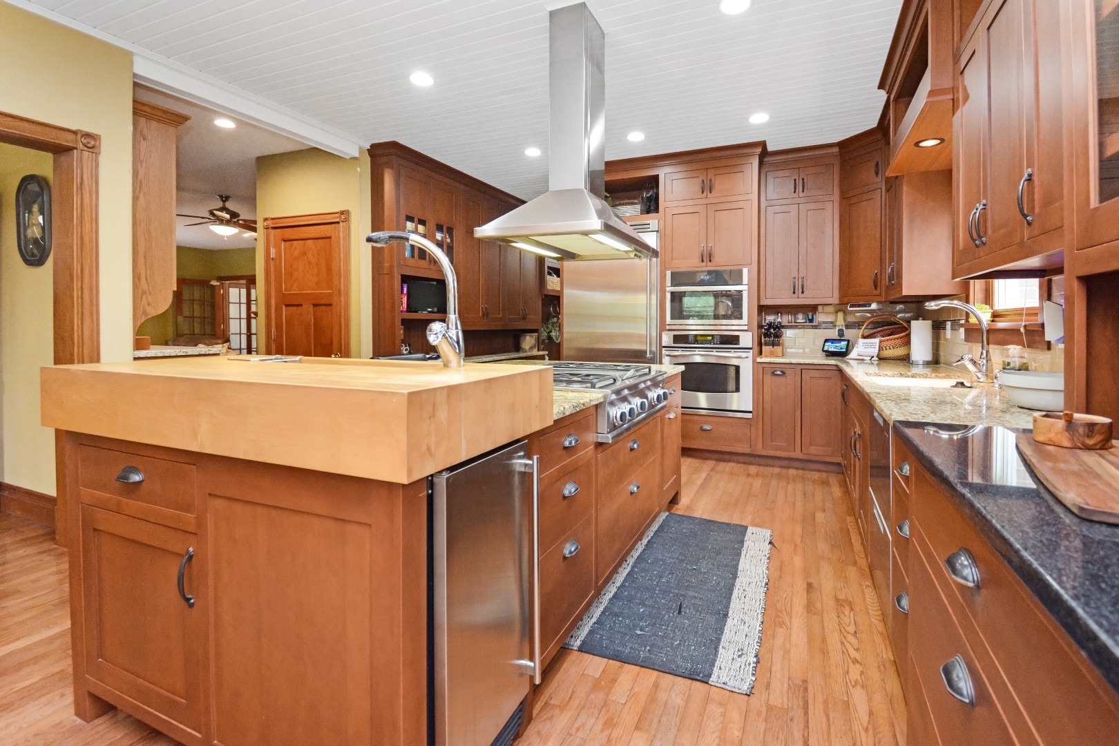 9030 Hardesty Run Bloomington, IL 61705 - Photo 6 of 174