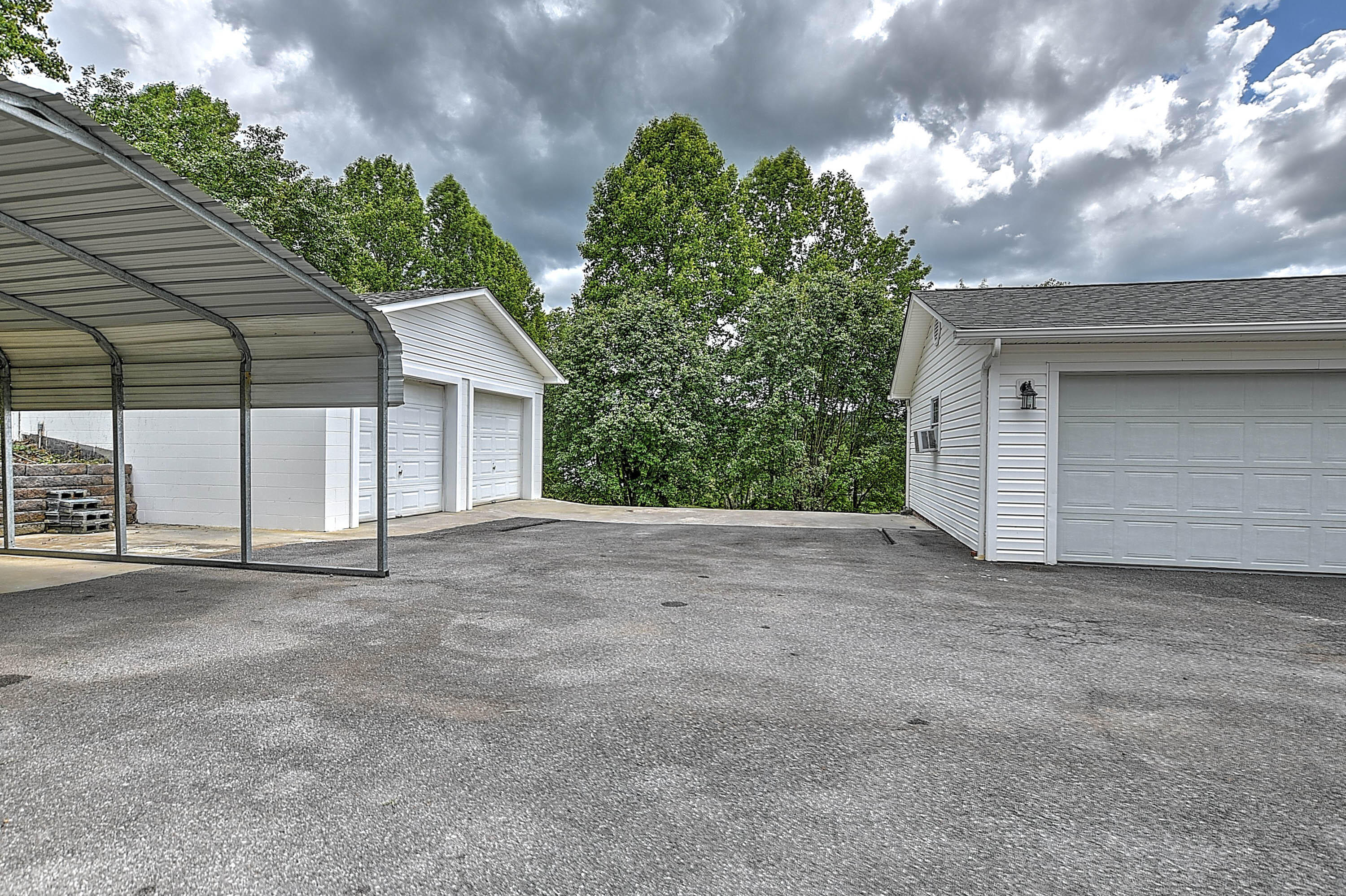 20171 Benhams Road Bristol, VA 24202 - Photo 37 of 39 Benhams-10