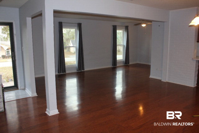 214 Denise Lane Spanish Fort, AL 36527 - Photo 2 of 8