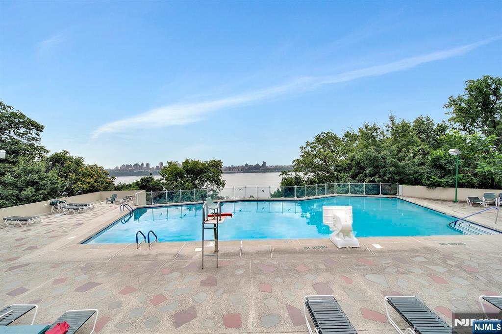 2 Horizon Road, Unit 1010 Fort Lee, NJ 07024 - Photo 29 of 42