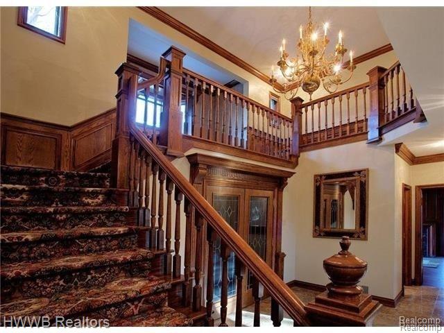 330 Camelot Way Rochester, MI 48306 - Photo 6 of 48
