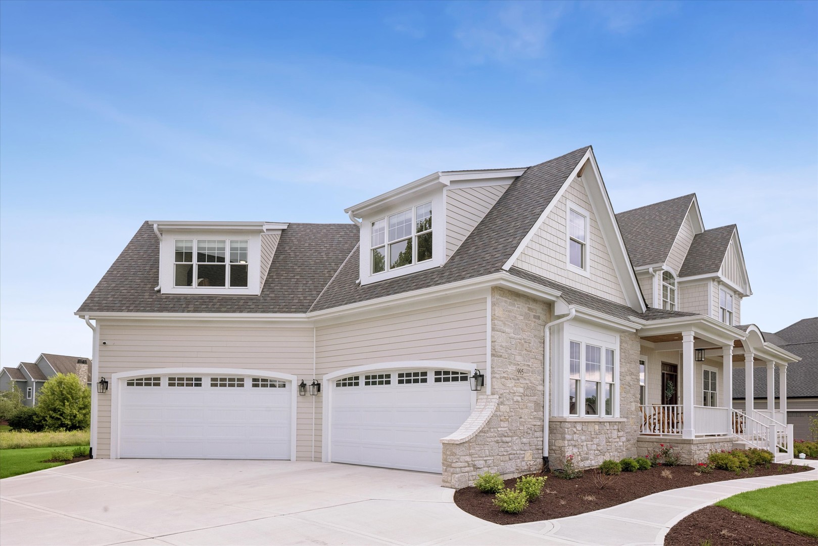 995 Redbud Lane Sugar Grove, IL 60554 - Photo 2 of 59