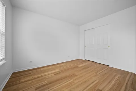 $2,300 | 959 Genesee Drive, Naperville, IL 60563