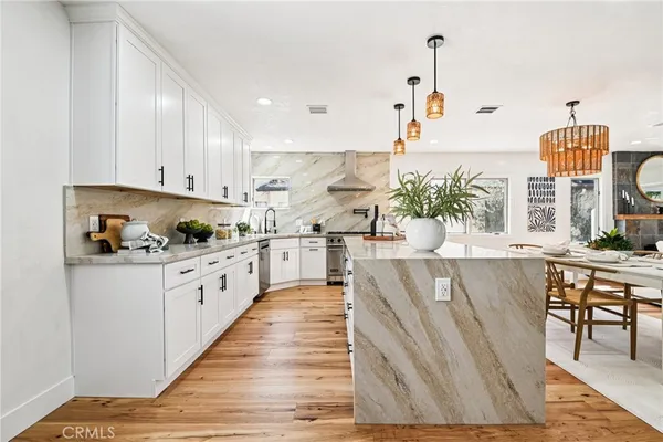 $1,799,999 | 8454 Naylor Avenue, Los Angeles, CA 90045