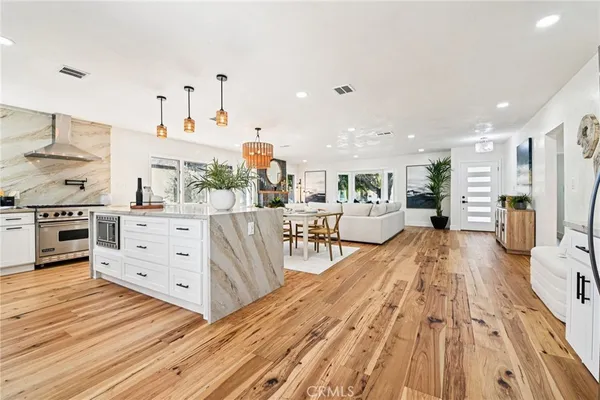$1,799,999 | 8454 Naylor Avenue, Los Angeles, CA 90045