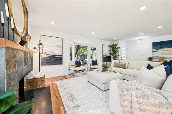 $1,799,999 | 8454 Naylor Avenue, Los Angeles, CA 90045