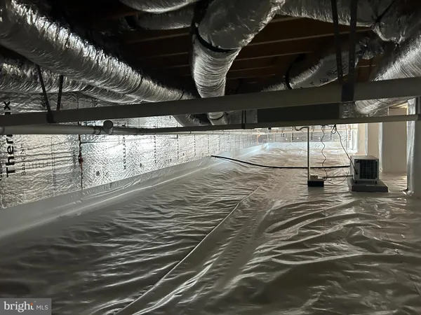 a view of a garage