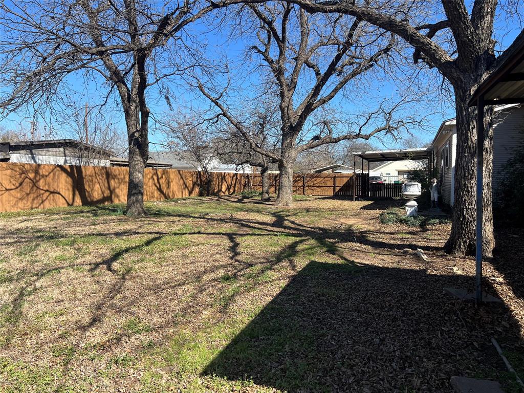 316 East Spring Street Henrietta, TX 76365 - Photo 12 of 28
