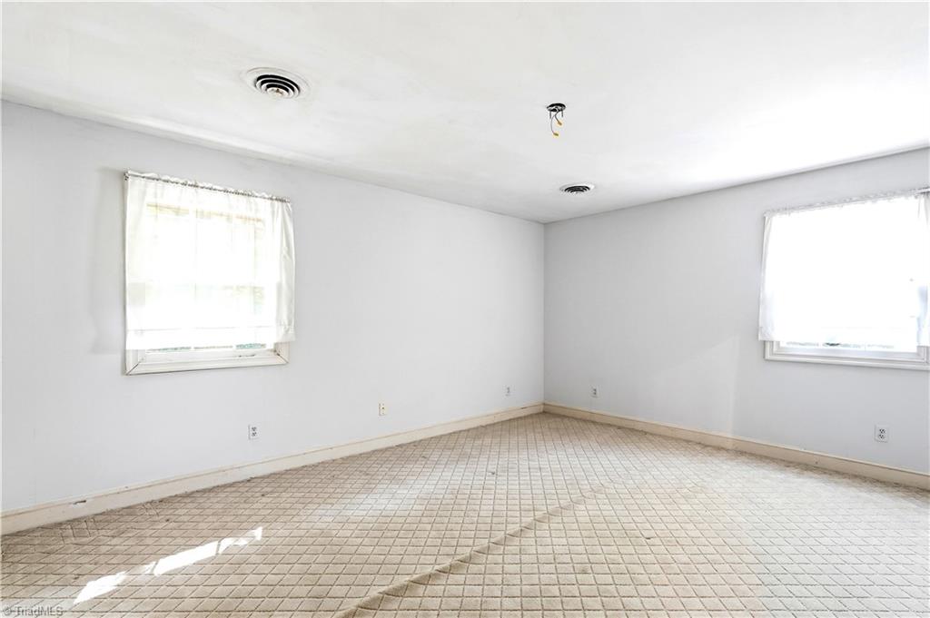 612 Hertford Road Winston-Salem, NC 27104 - Photo 21 of 49