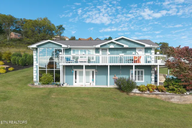 $548,000 | 926 Hilltop Lane, Kodak, TN 37764