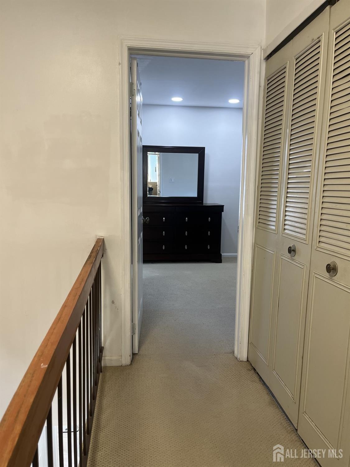 1505 Timber Oaks Road Edison, NJ 08820 - Photo 15 of 27 a view of hallway