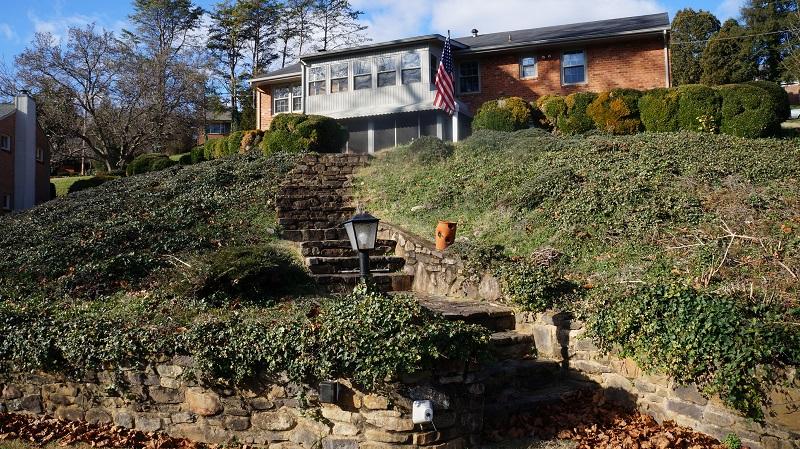 1540 Coral Ridge Road Southwest Roanoke, VA 24018 - Photo 11 of 34 130