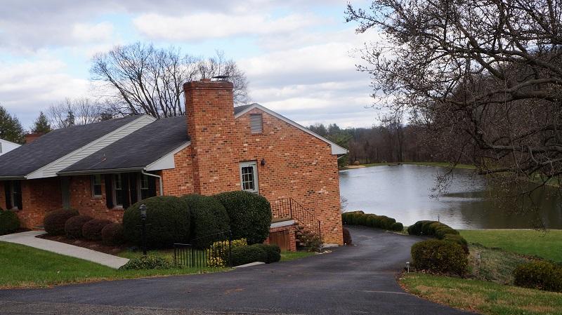 1540 Coral Ridge Road Southwest Roanoke, VA 24018 - Photo 6 of 34 52