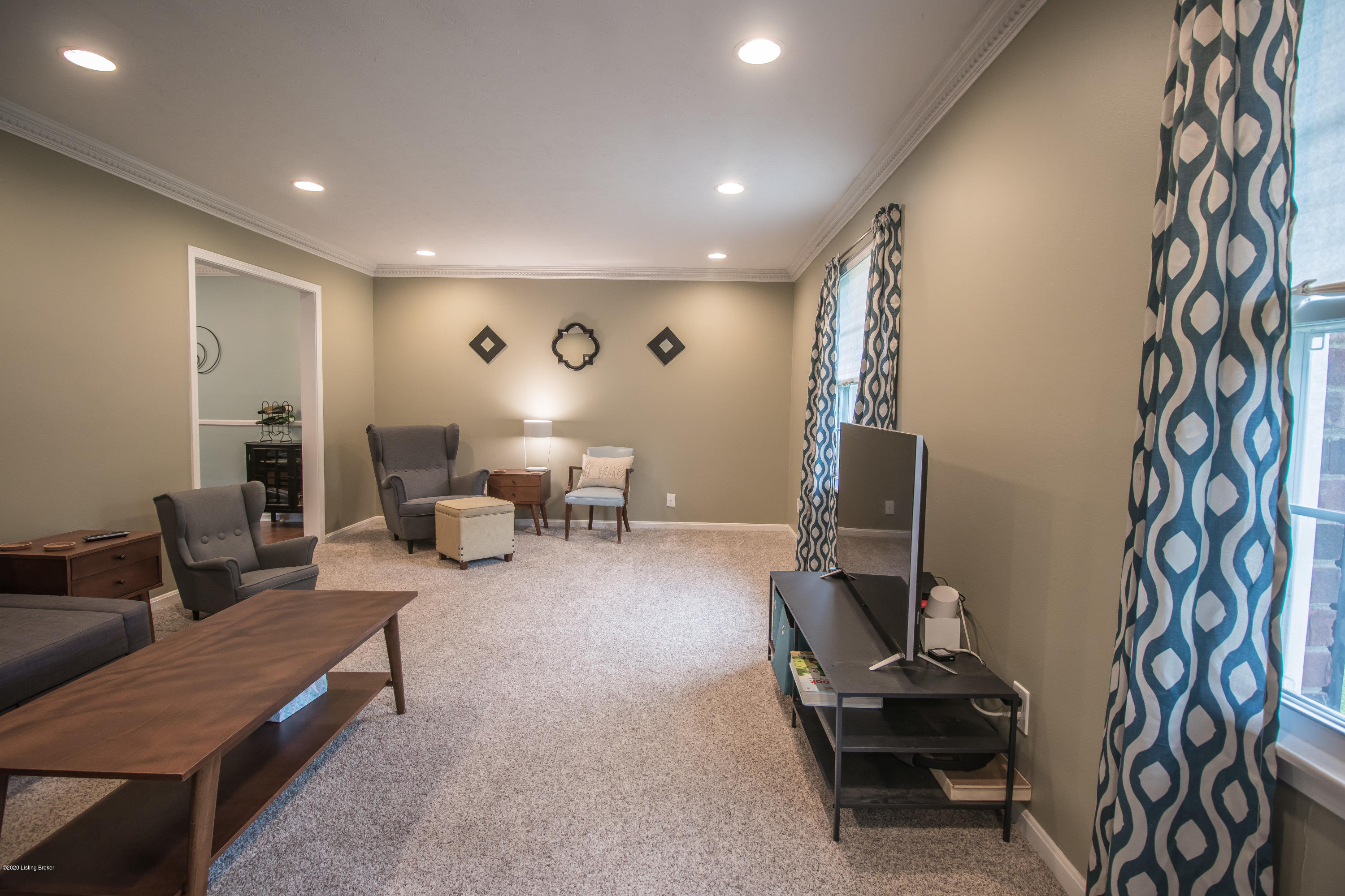 10300 St Rene Road Louisville, KY 40299 - Photo 1 of 38 d