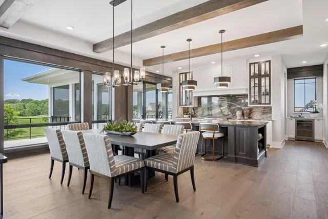 $3,175,000 | 2101 Bridgevine Court, Independence, MN 55359