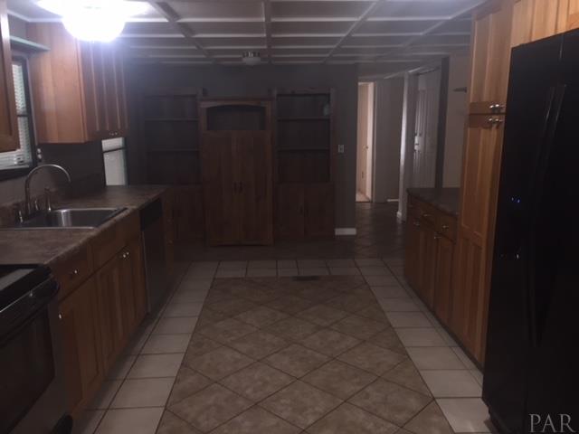 5038 Jeffery Road Milton, FL 32570 - Photo 11 of 25 Gallery Image 11