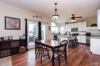 1770 Spring View Terrace Ballwin, MO 63021 - Photo 13 of 34