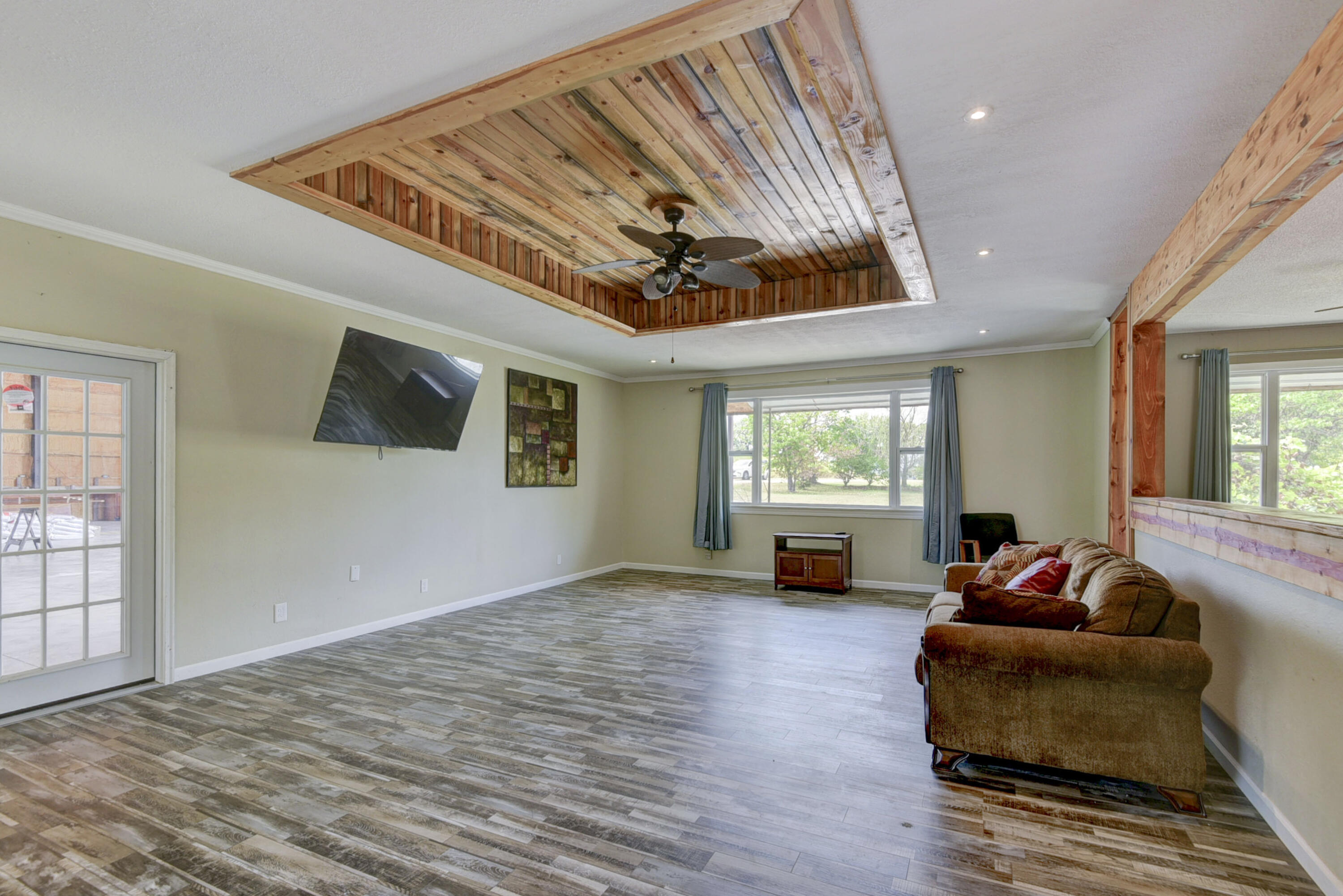 26385 Rustic Road Shell Knob, MO 65747 - Photo 15 of 45 Living Room