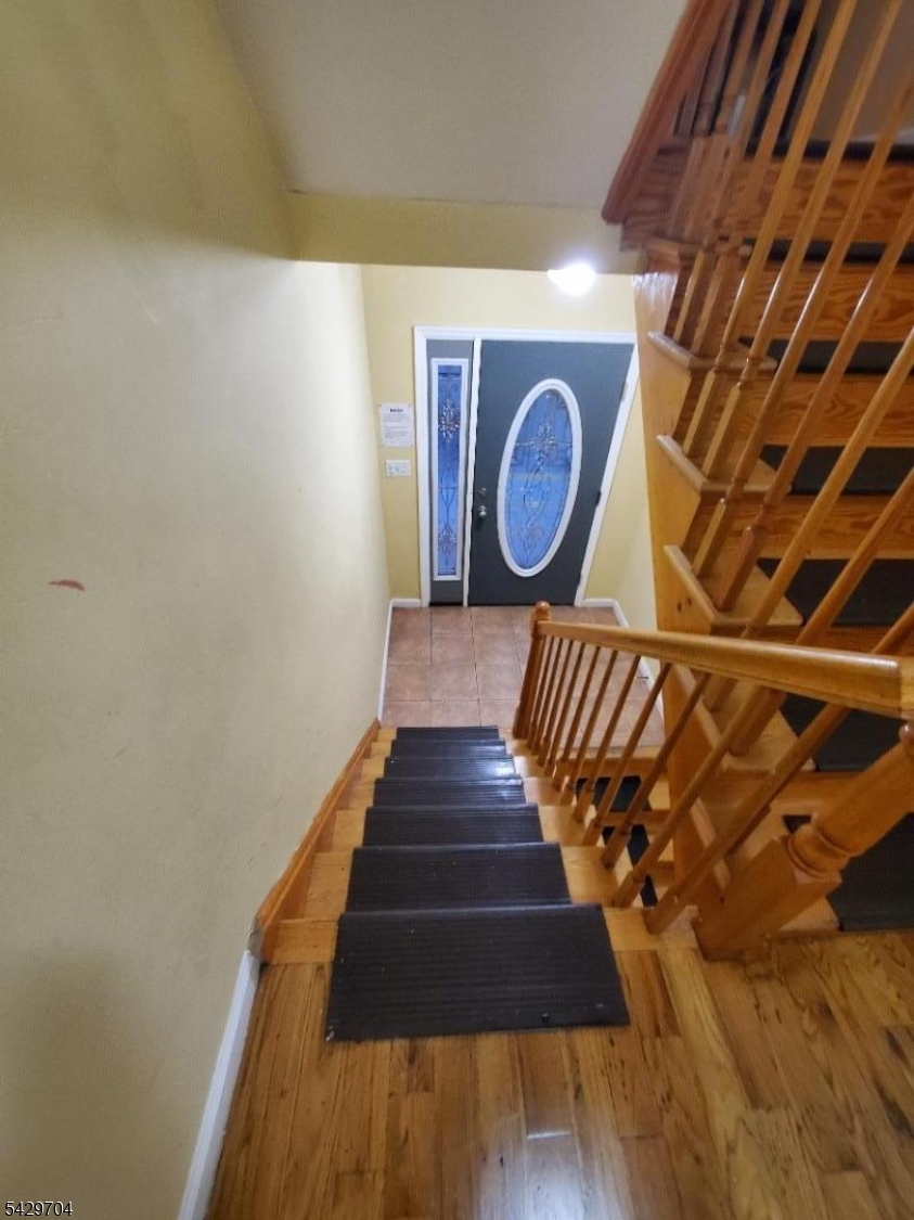 821 Anna Street Elizabeth, NJ 07201 - Photo 2 of 11